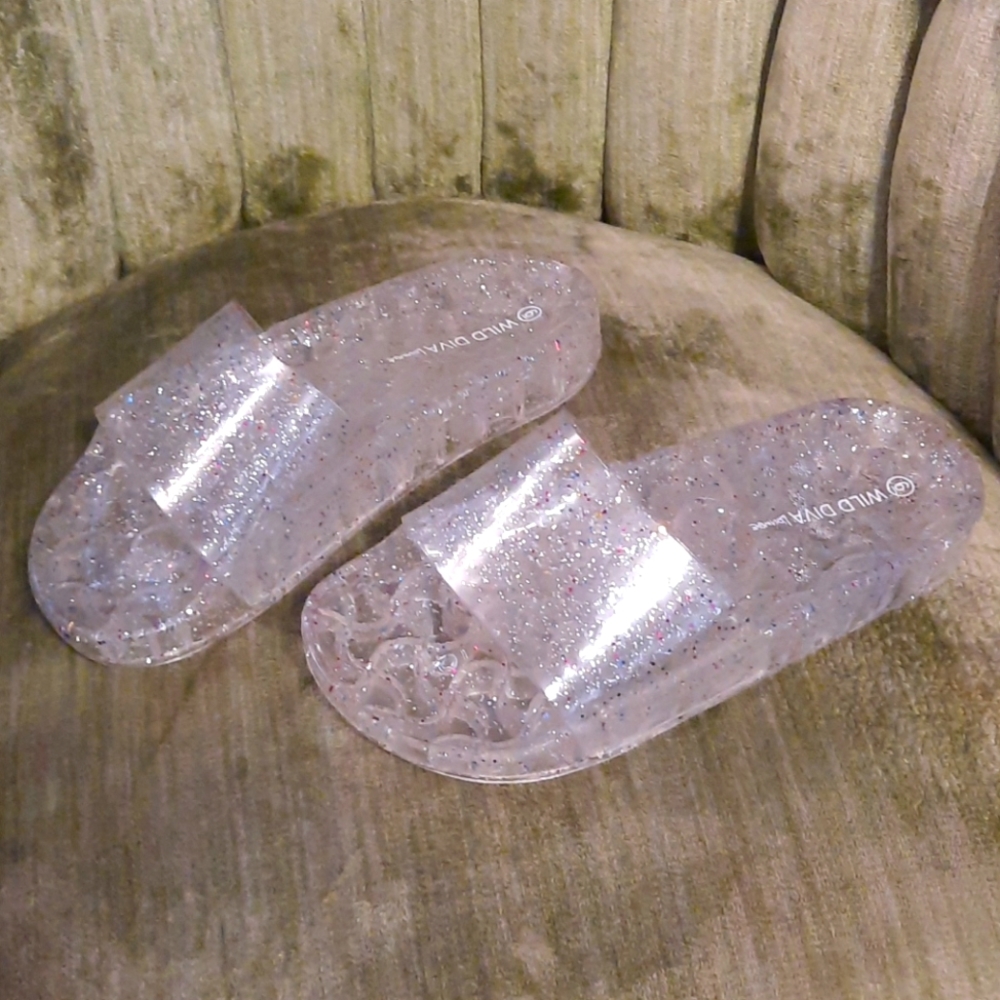 Clear jelly sandals with colored glitter